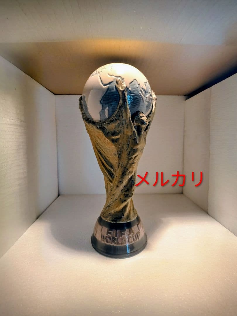 リヤドロ lladro FIFA ワールドカップ トロフィー 原寸大　サッカー