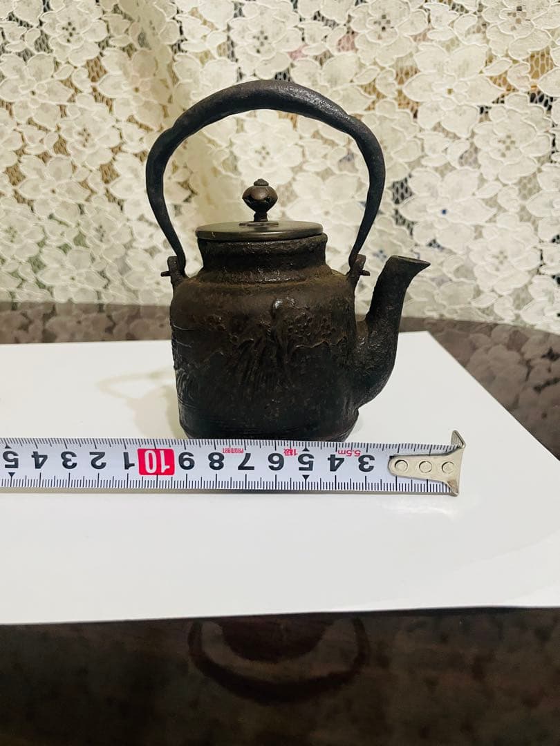 小さい鉄瓶　古いでさす