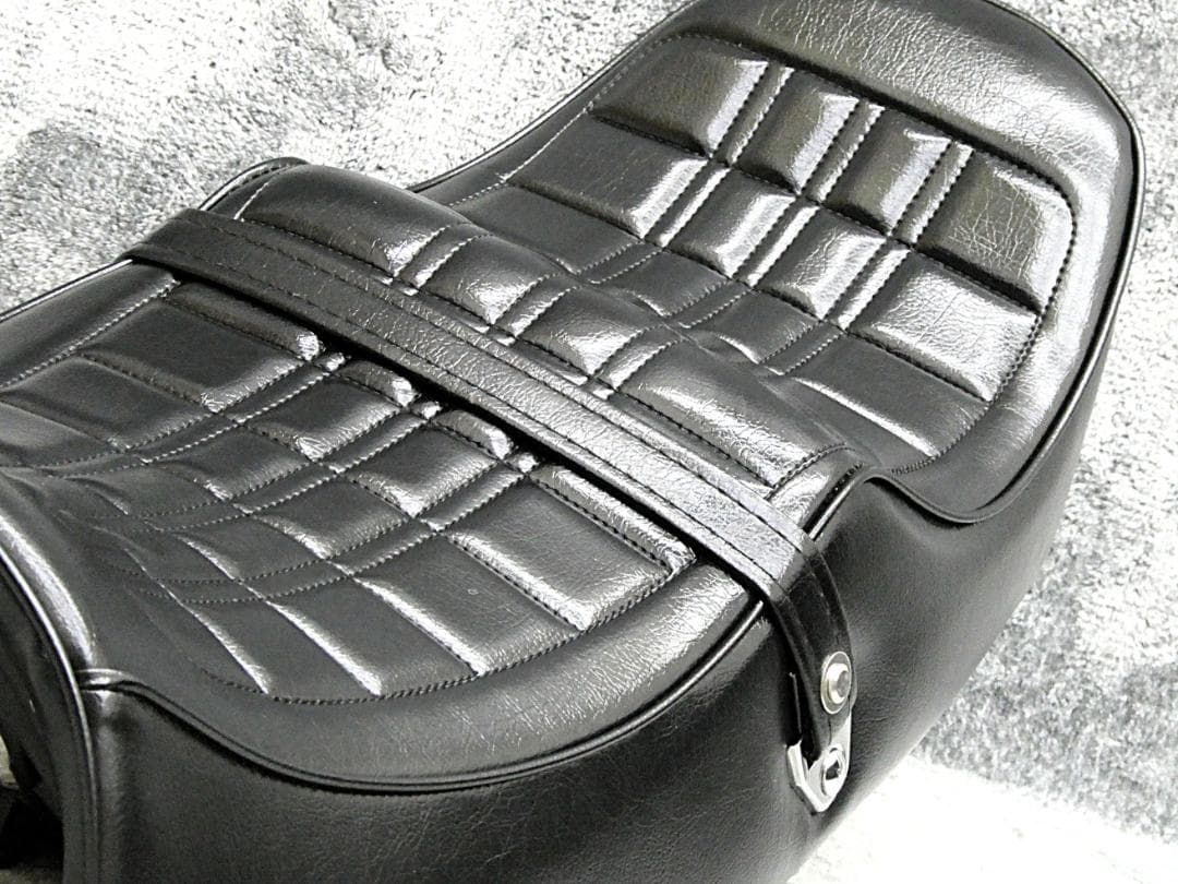 NC36 黒E4柄 カスタムシート /チョビ三CB400four