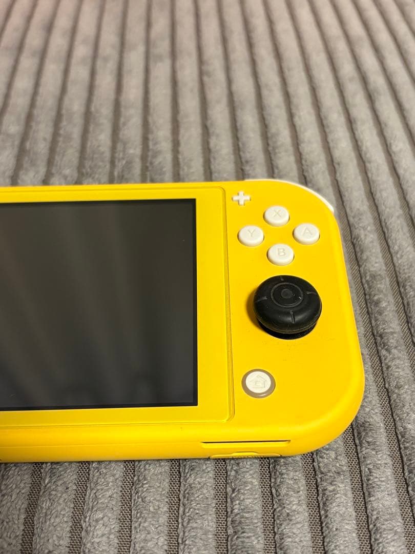 ほぼ新品 Switchライト 本体