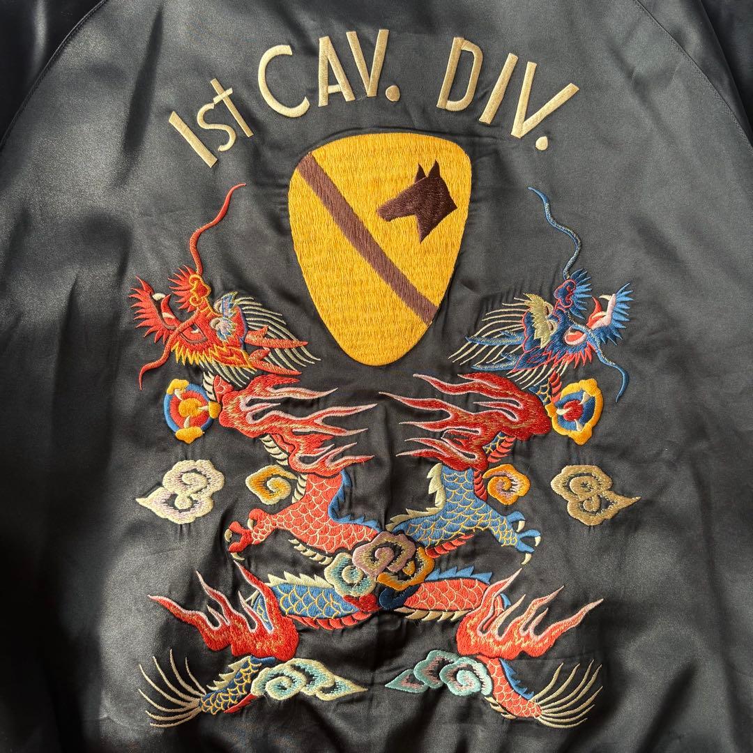 東洋エンタープライズ 鷹×龍 刺繍 スカジャン M18333 ブラック ゴールド