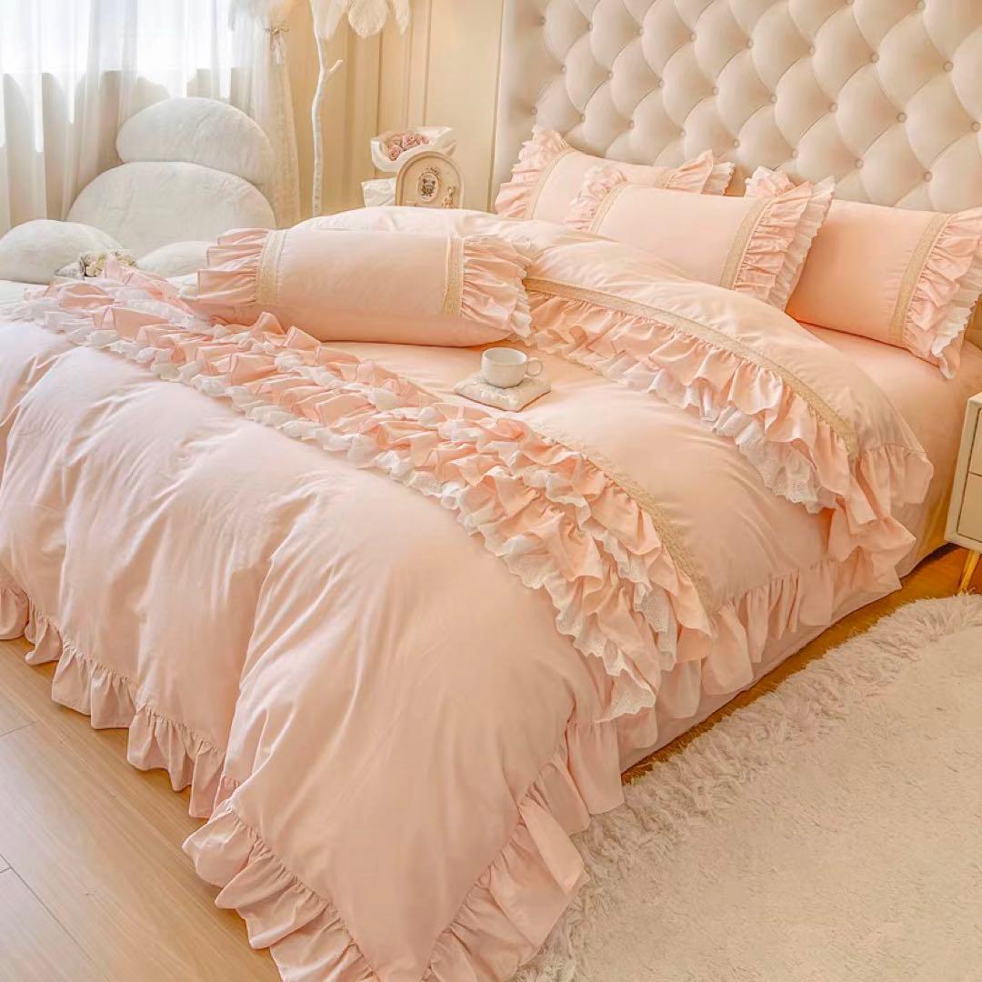 ホワイト フリル付き クイーンカバーセット