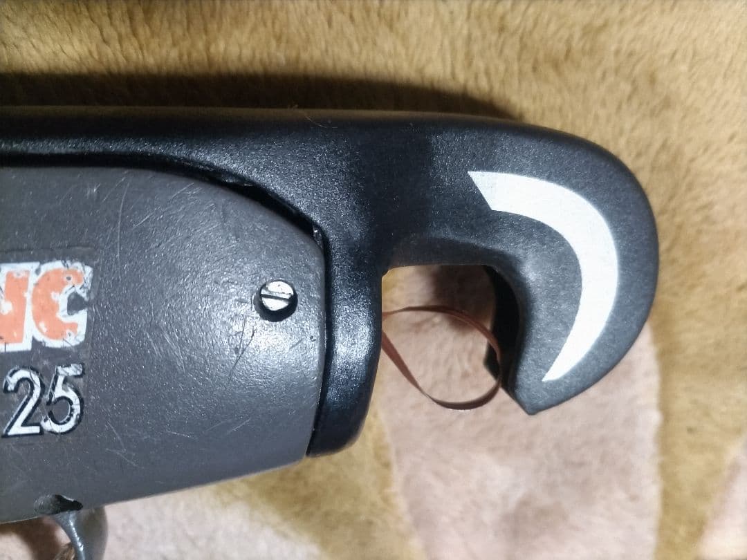 PELLENC AP23 電動誘引機（結束機）