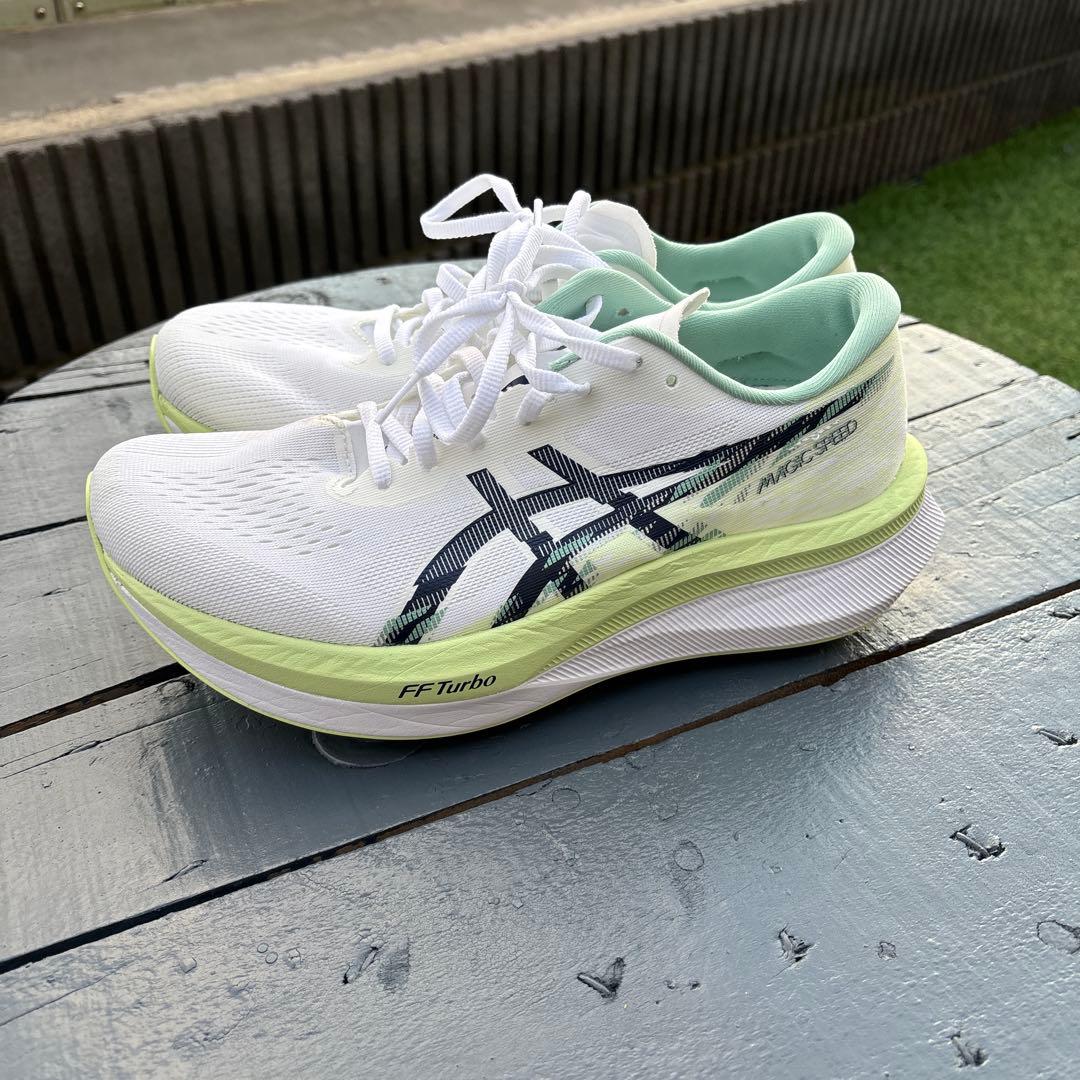 ASICS MAGIC SPEED ホワイト/グリーン