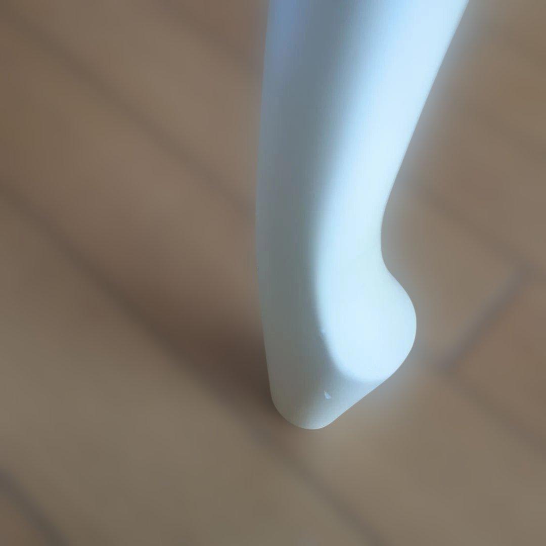 なのお取置　 猫足　クリーム色 木製 ダイニングテーブル