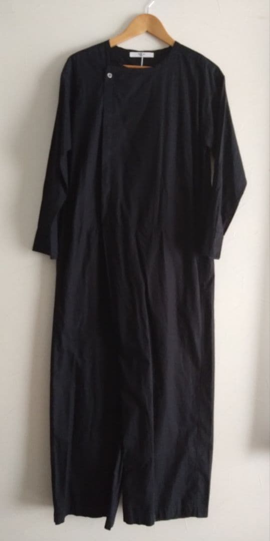UNIVERSAL TISSU 長袖オールインワン ブラック タグ付き