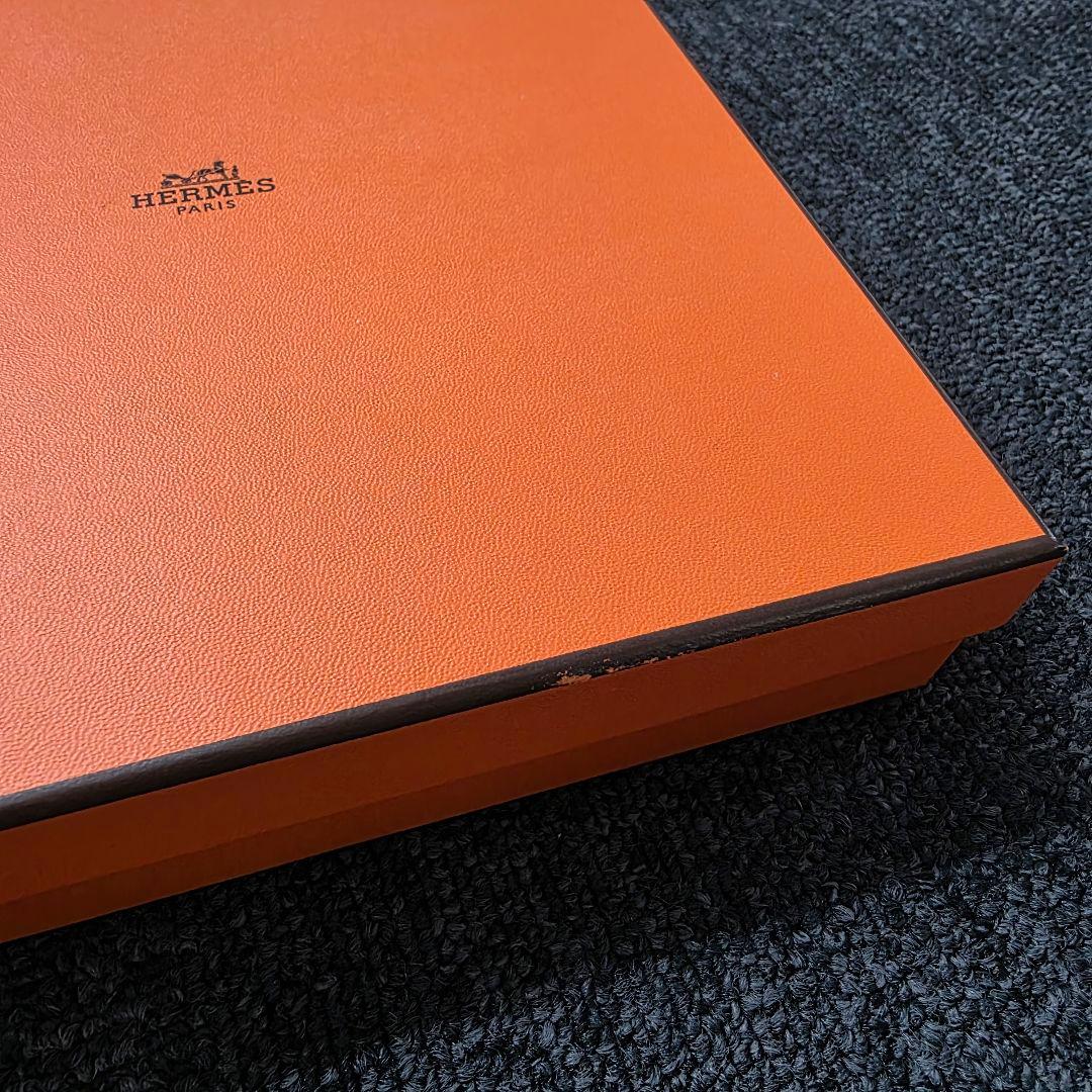 箱付き　HERMES　カダルギヴィール　プレート