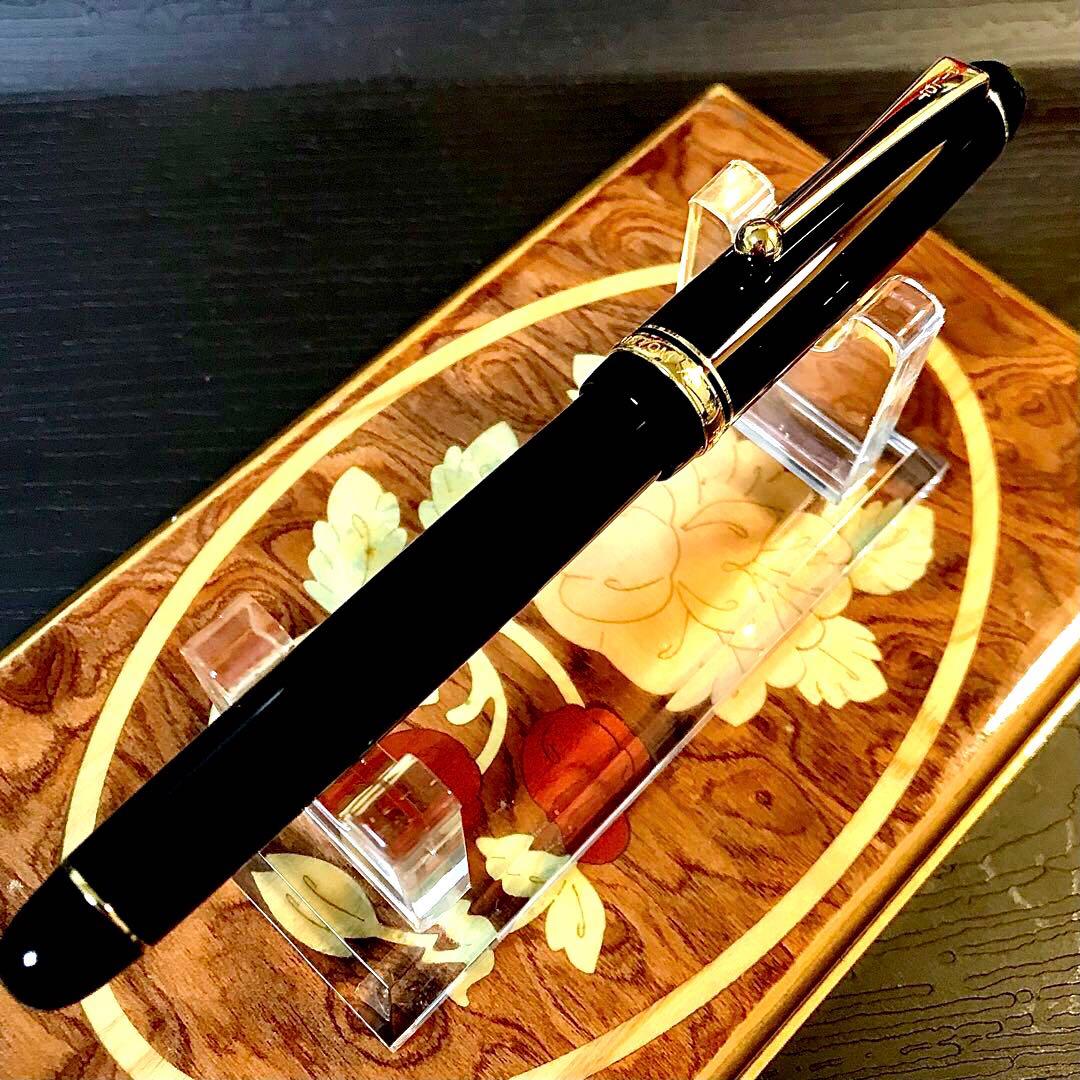 ☆ほぼ新品☆パイロット万年筆の原点☆素晴らしいパイロットカスタム74（ＦＭ)