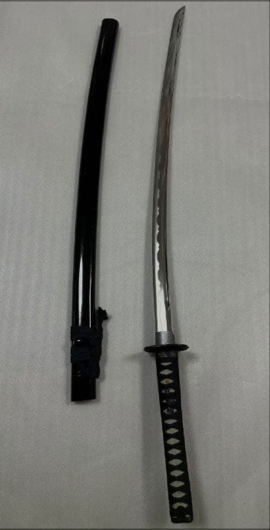 薄刃　居合練習用刀 黑鞘　鞘付き長さ104cm 鞘抜き重さ約928g