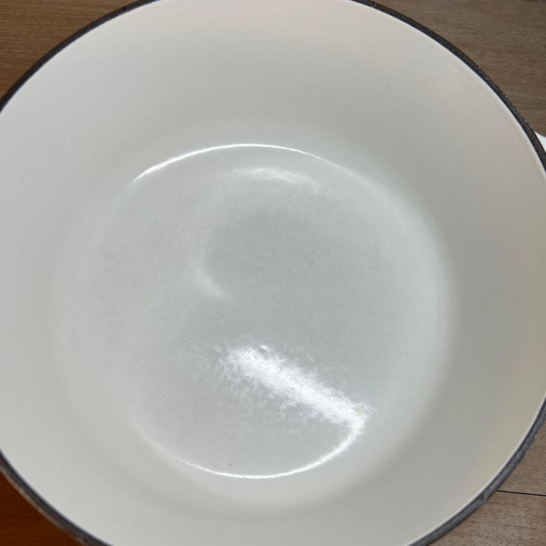 ルクルーゼ　ココットロンド　22cm ホワイト　両手鍋　鍋