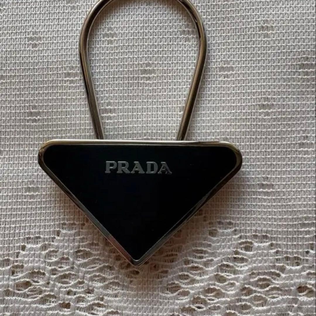 【lili2011】PRADA プラダ キーホルダー