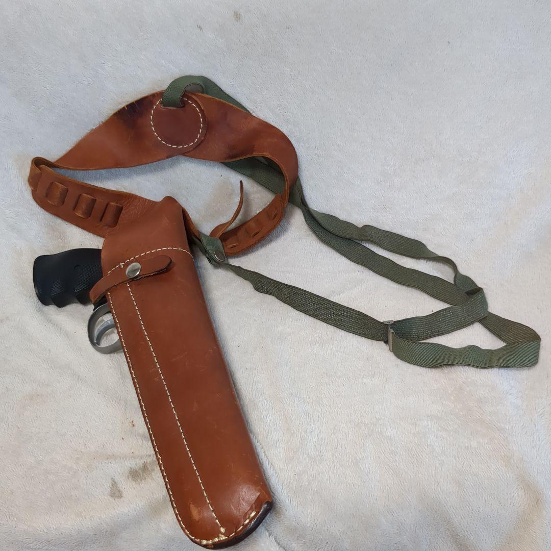 珍品　多種ピストル対応　バネ固定式　ショルダーレザーホルスター
