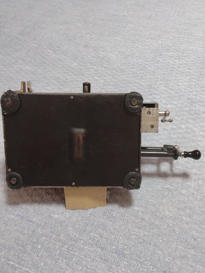 希少 アンティーク　昭和20年代 タイガー計算機　手回し式計算機