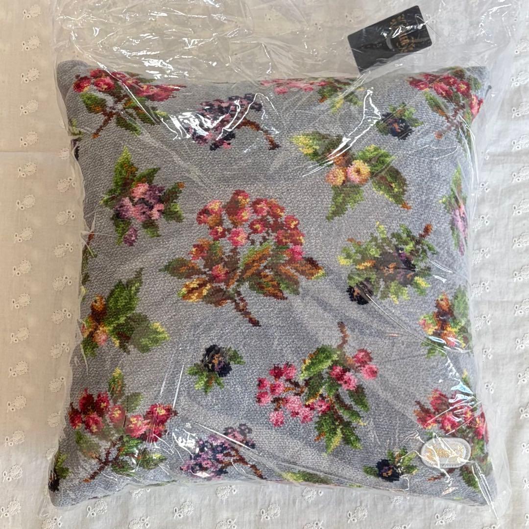 フェイラー ノワルージュ クッション