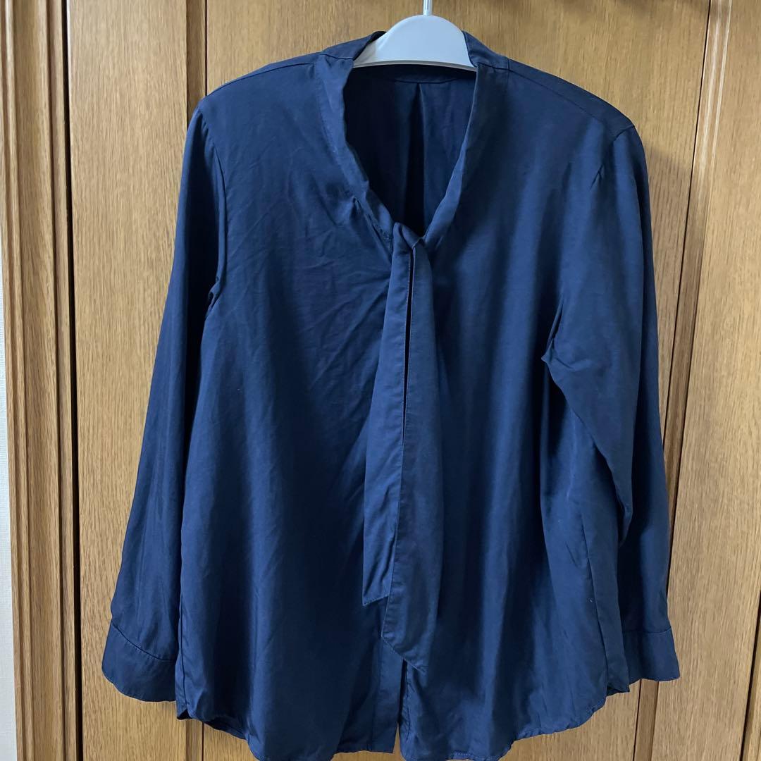 PLSTプラステネイビー パンツスーツ セットアップ　ボウタイブラウス３点セット