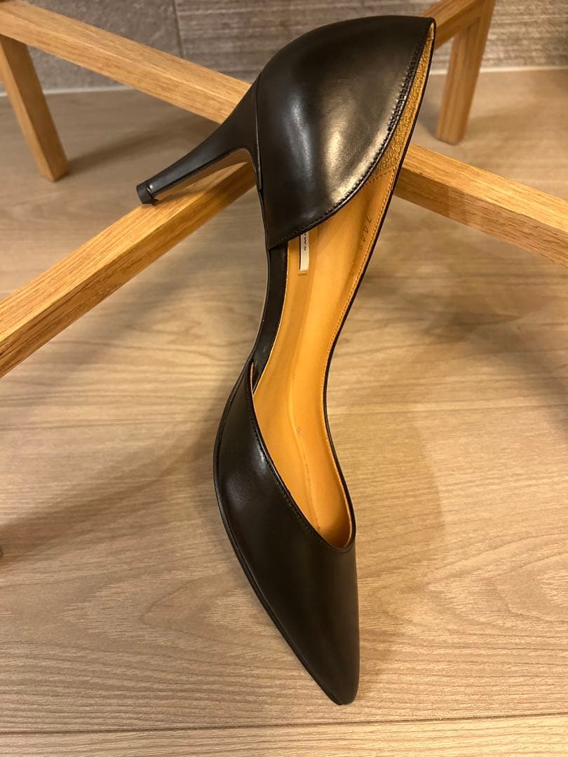 ユナイテッドアローズ　黒 ポインテッドトゥパンプス 7cmヒール