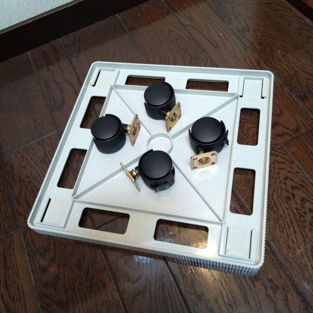 タッパーウェア　 マルチオーガナイザー　ドア付き3段　＋　キャスター付パレット