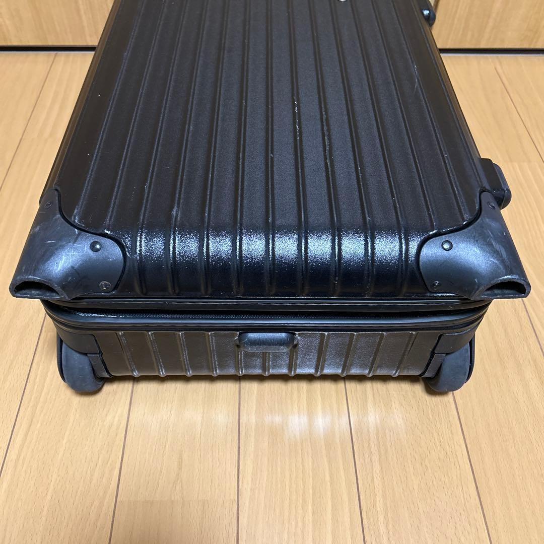 RIMOWA2輪キャリーケース