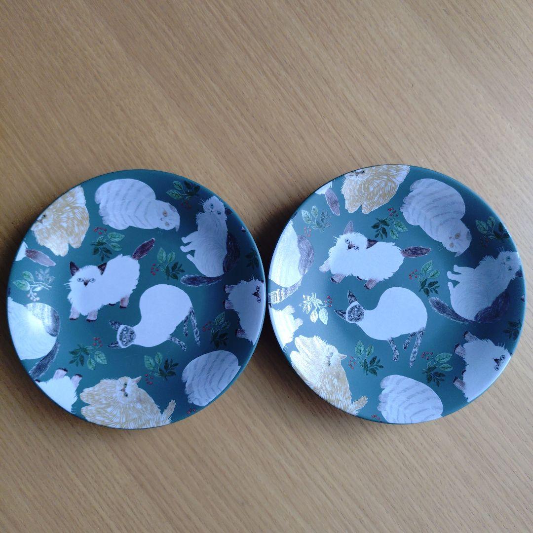 松尾ミユキ　猫と葉っぱ柄の皿 2枚セット