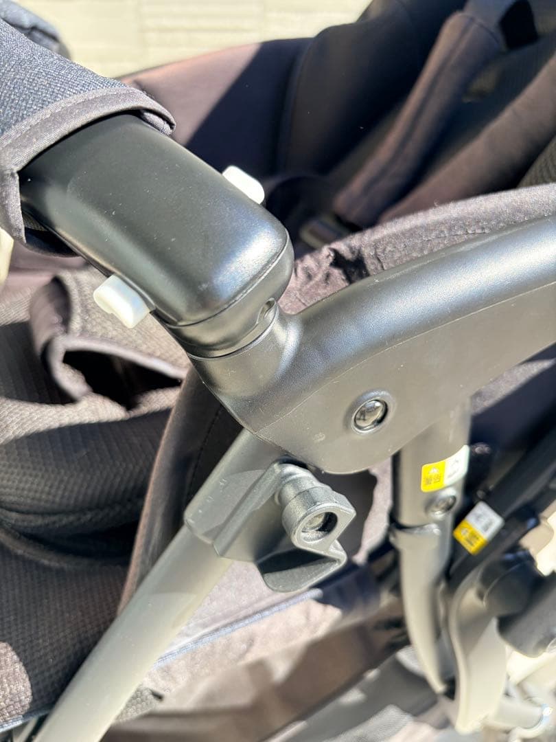 アップリカ　ラクーナクッションフリープラス　AB ベビーカー　4輪