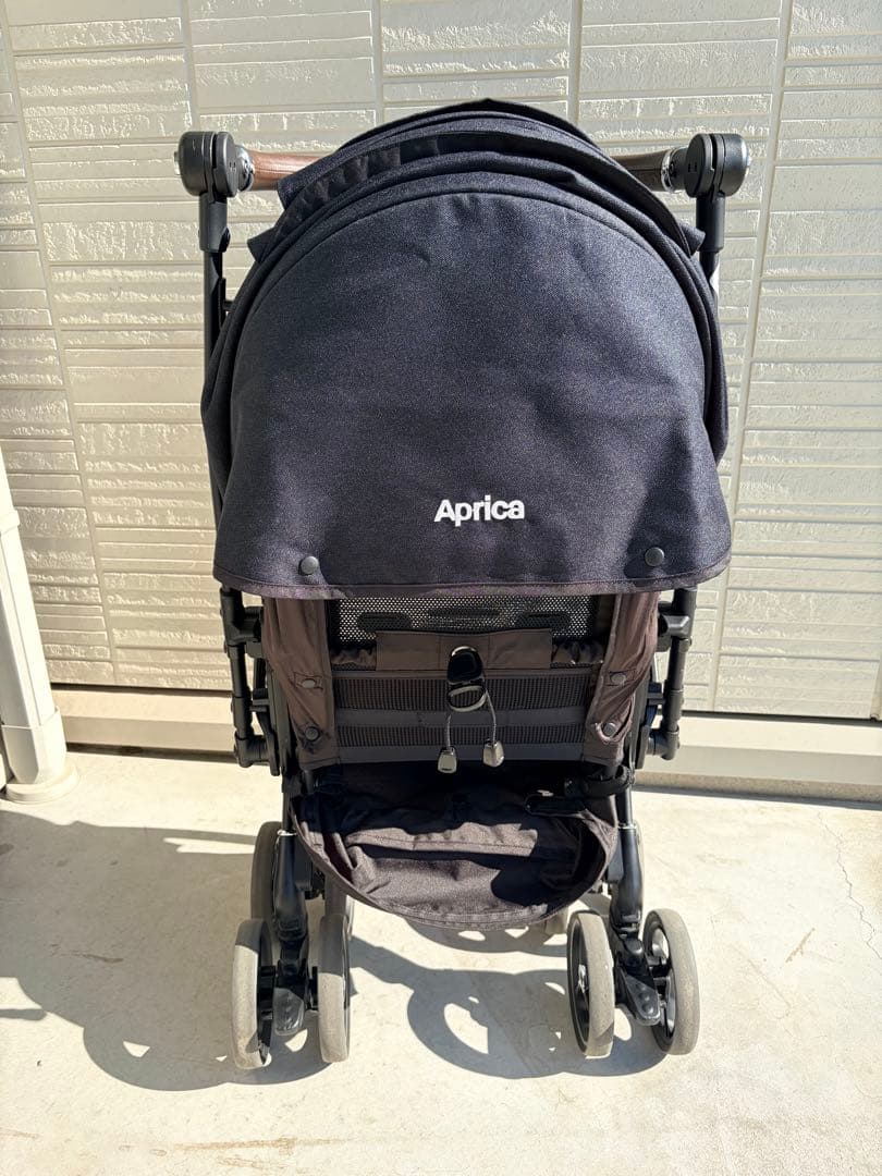 アップリカ　ラクーナクッションフリープラス　AB ベビーカー　4輪