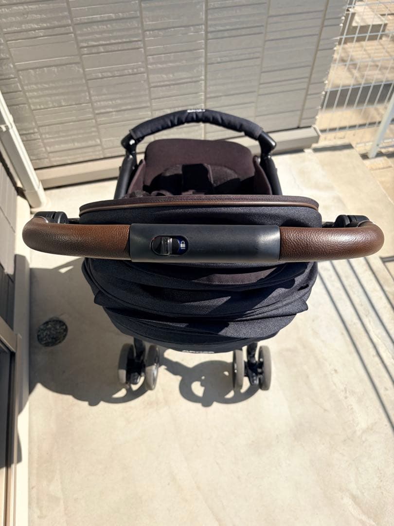 アップリカ　ラクーナクッションフリープラス　AB ベビーカー　4輪