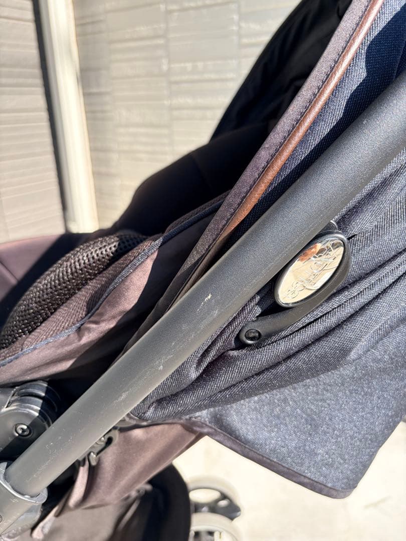 アップリカ　ラクーナクッションフリープラス　AB ベビーカー　4輪