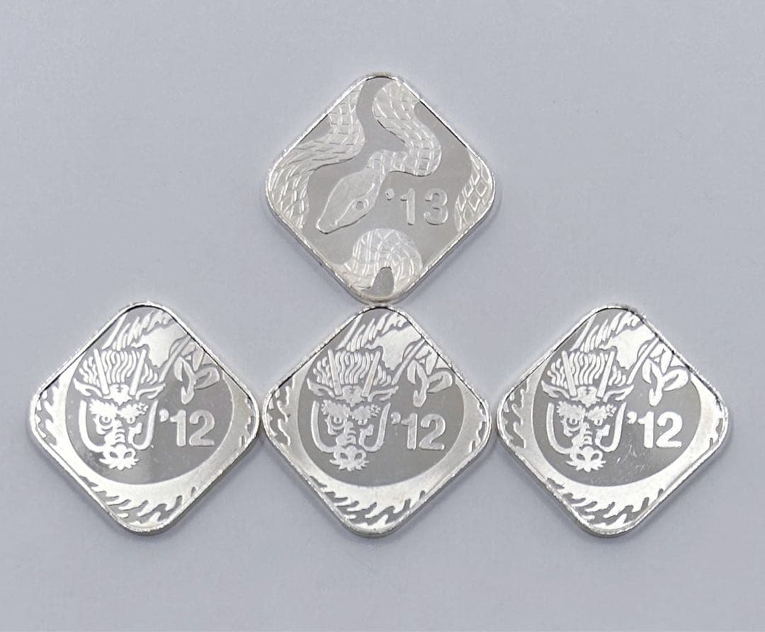 純銀メダル約17.5g(4.3g×4) セット出し純銀メダル 4枚 辰×3 巳