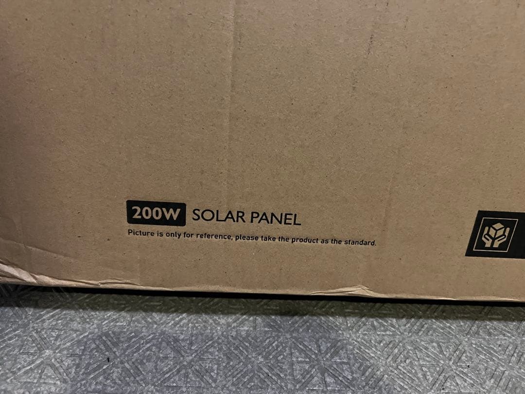 OUKITELソーラーパネル200W 折りたたみソーラーチャージャー