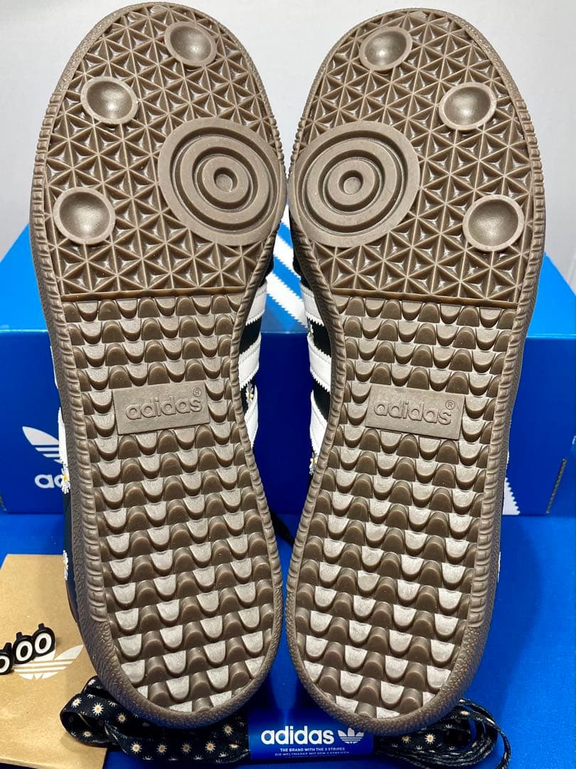 adidas FACE STUDIO シューズ 黒/白 花柄