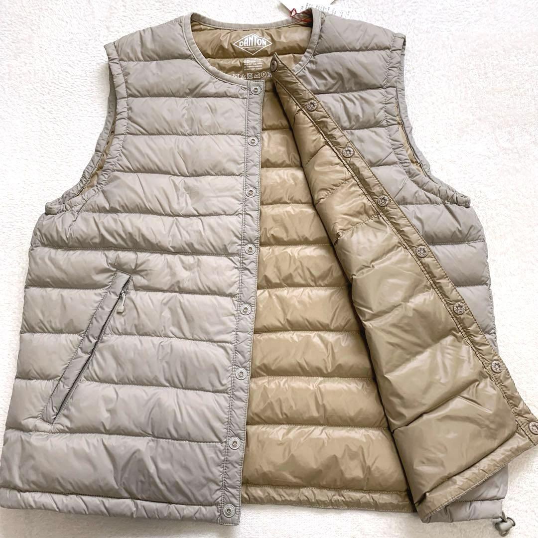 新品タグ付　DANTON ダントン　ダウンベスト　36 グレージュ　丸首