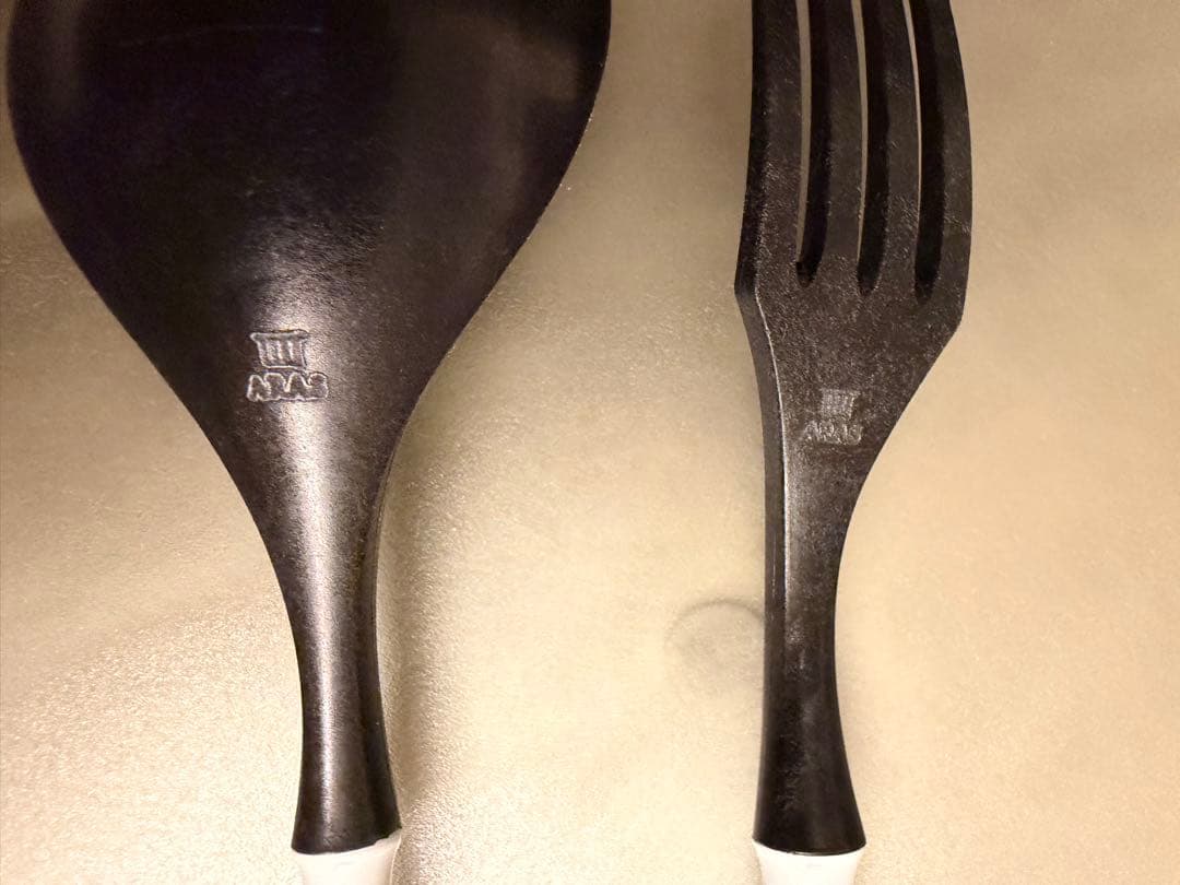 【美品】早い者勝ち！黒系ARAS 大皿ウェーブ斜め小鉢 カトラリー 2人用 ペア