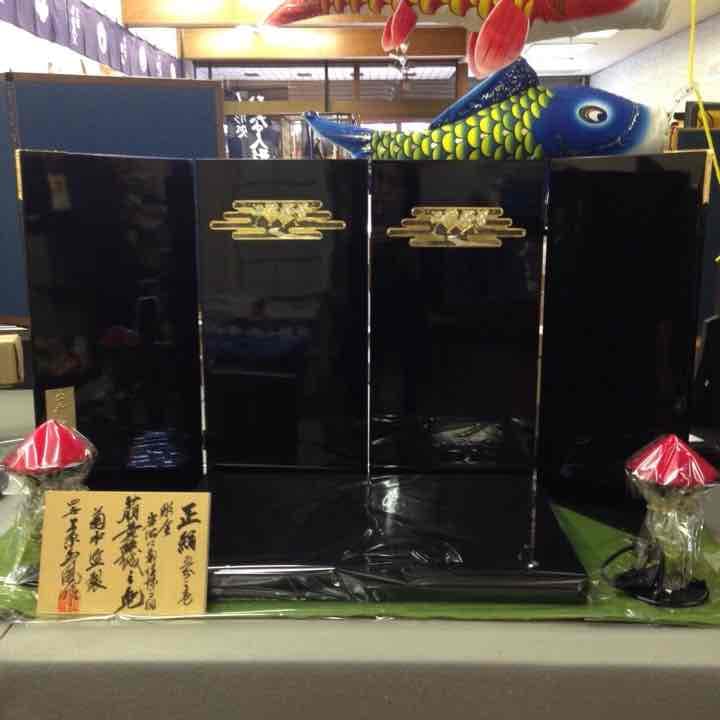 新品15万を12万兜飾