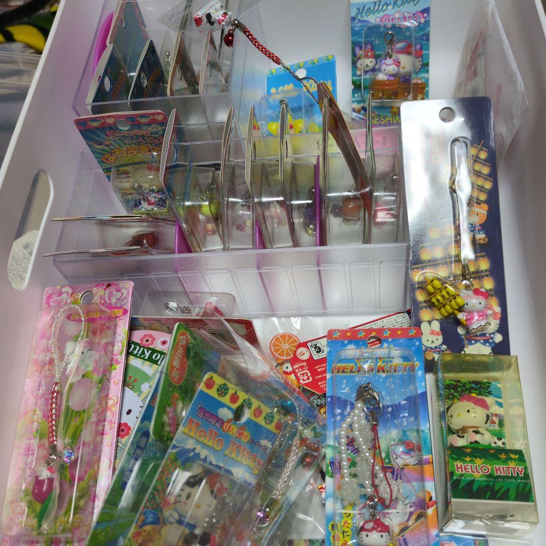 ご当地キティ ストラップとぬいぐるみセット