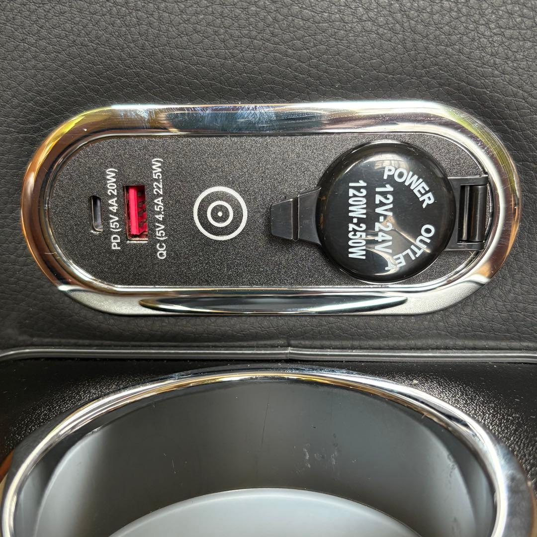 シエンタ アームレスト／コンソールボックス