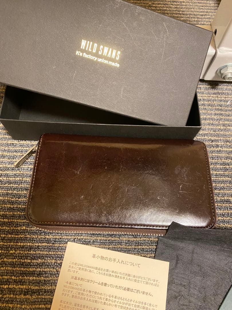 ケ*♬様 希少ワイルドスワンズ　ラウンドファスナー 長財布 Walker kf-