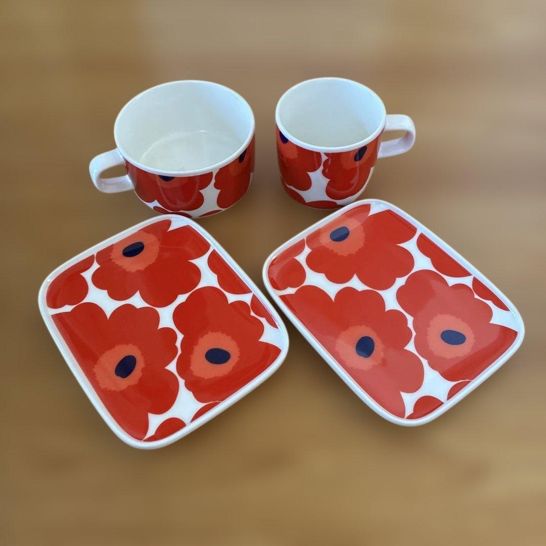 ◉marimekko◉赤Unikkoカップ＆スクエアプレート４点セット◉