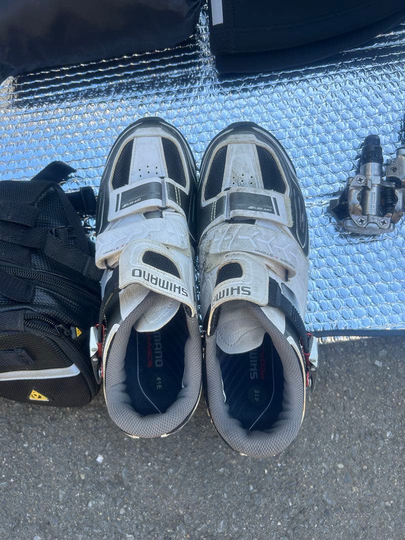 引き取り限定でお願いします 。ANCHOR SHIMANO 105 700C