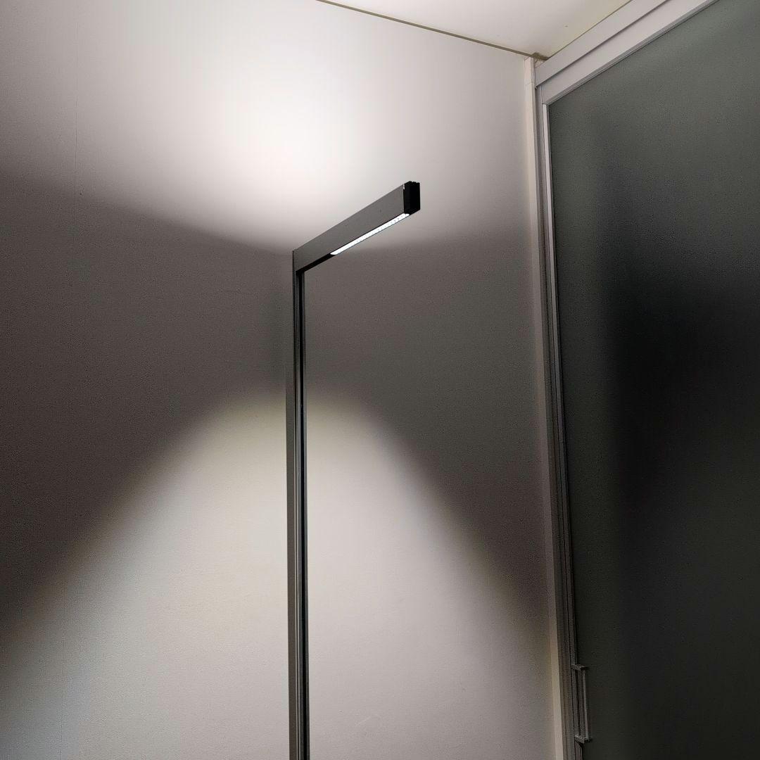 山田照明　フロアスタンドランプ　LED電灯器具　20年製