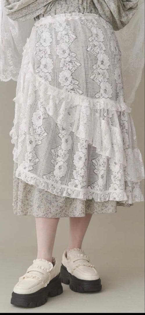 新品未使用　merry jenny flowerレースエプロン