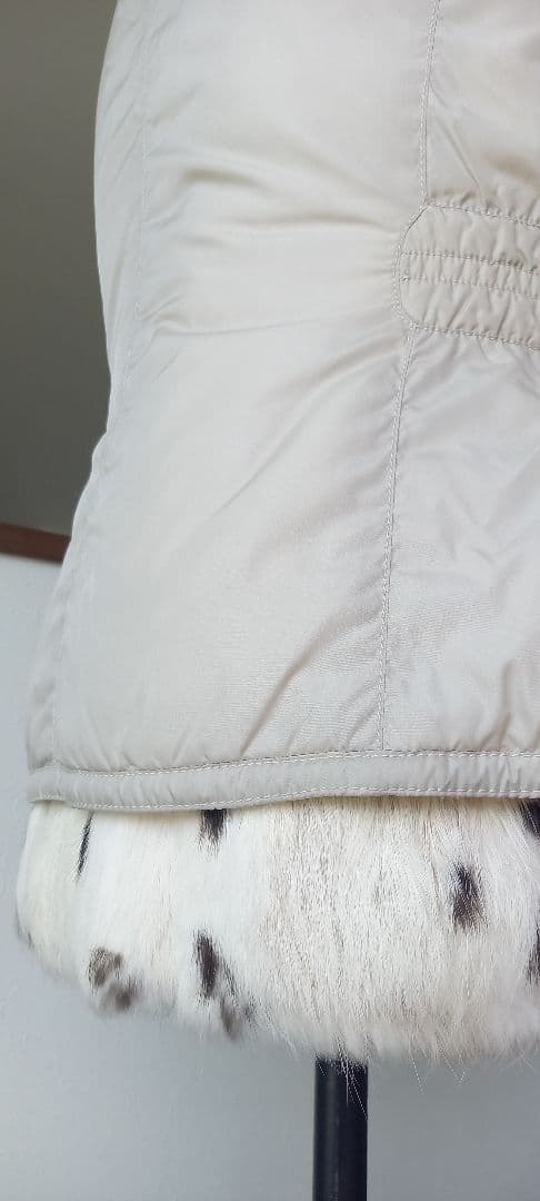 マックスマーラダウンベスト。