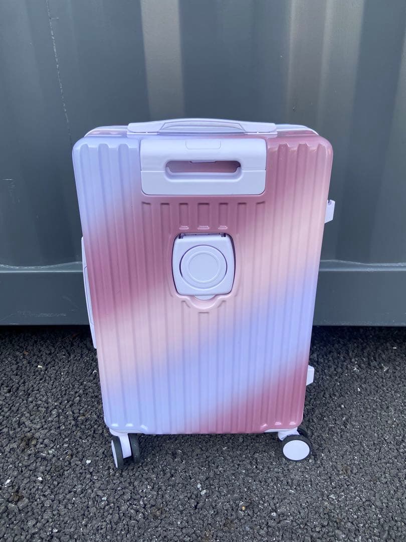新品　Mサイズ　 キャリーバッグ　キャリーケース　スーツケース