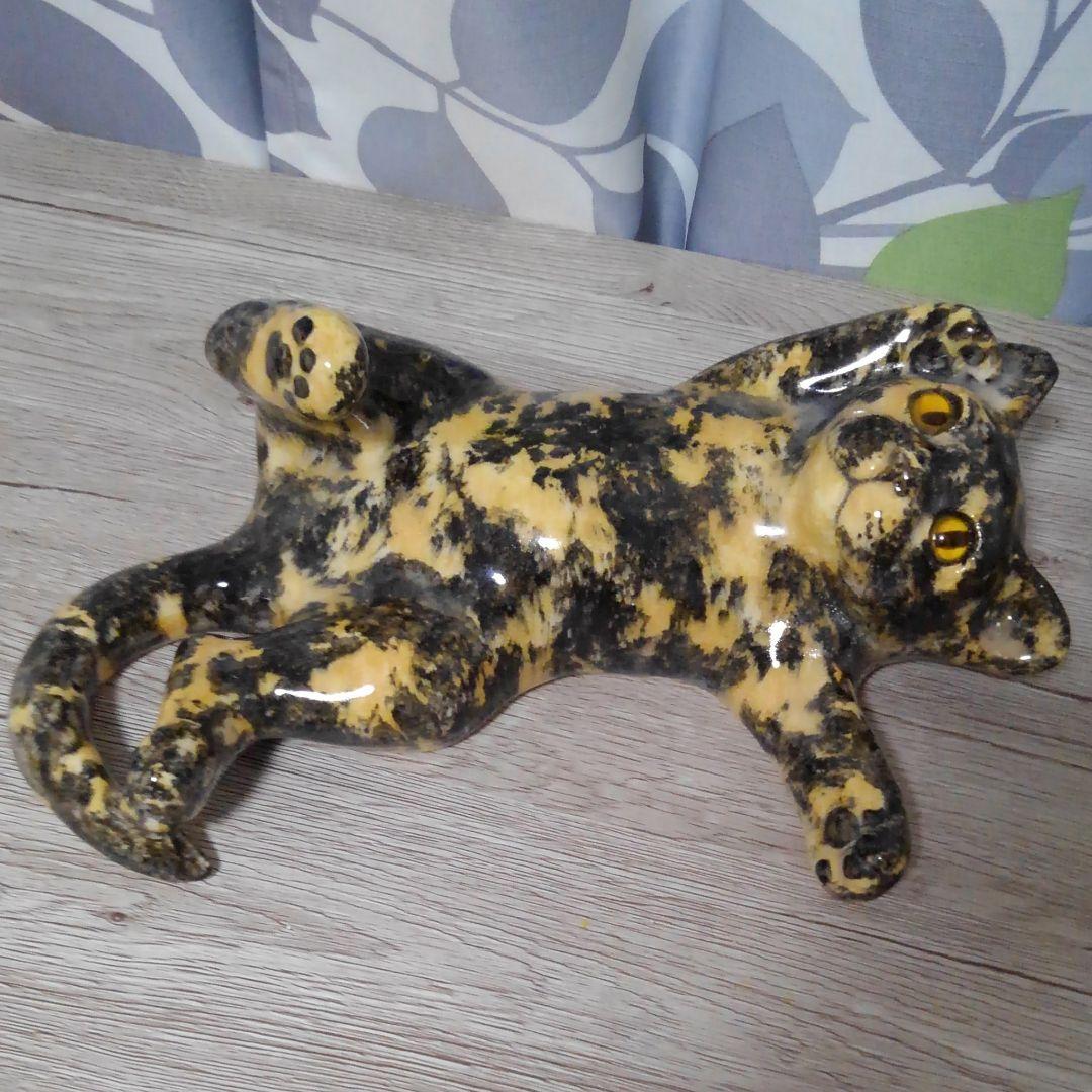 ウィンスタンレイ　ケンジントンキャットsize4 仰向け錆び猫さん。