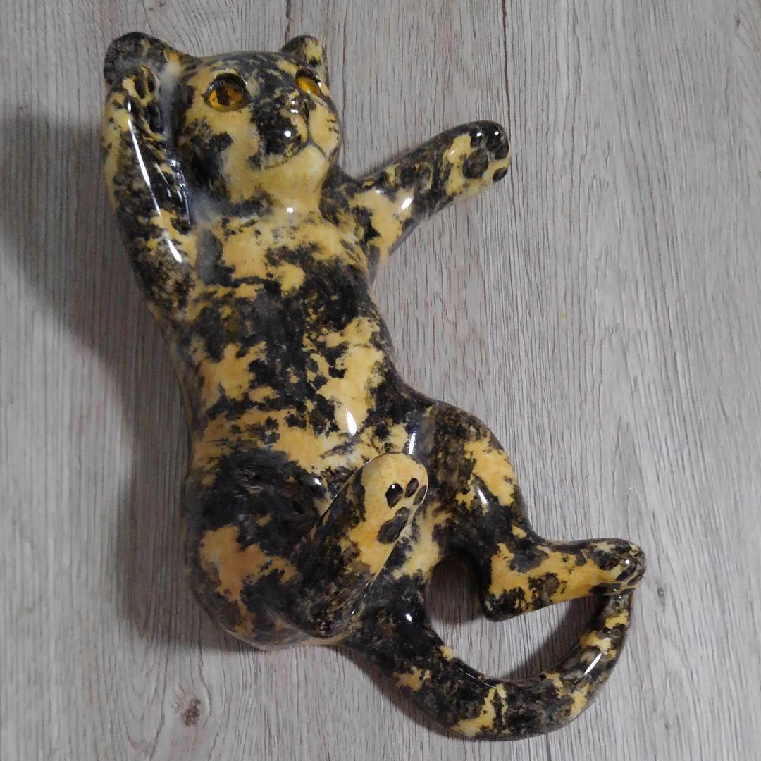 ウィンスタンレイ　ケンジントンキャットsize4 仰向け錆び猫さん。