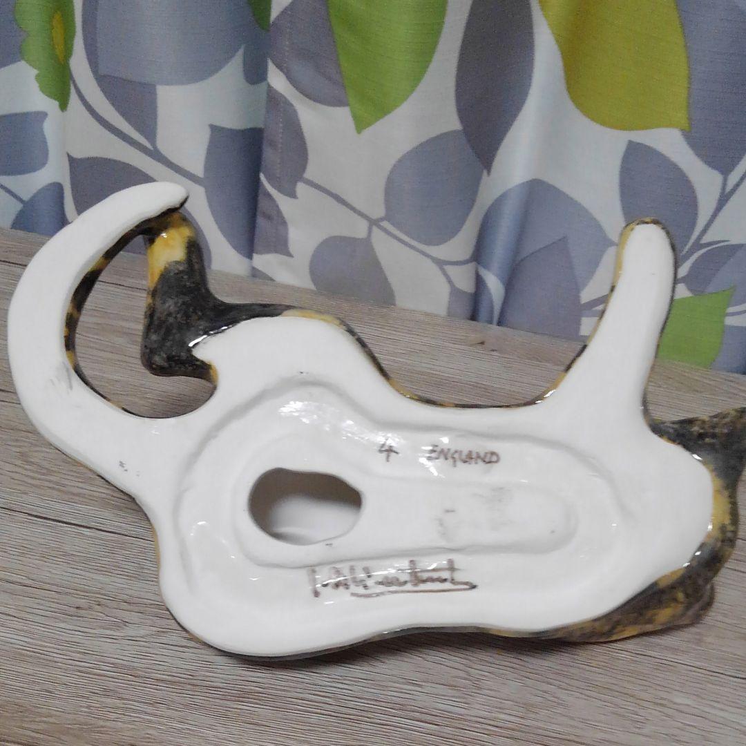 ウィンスタンレイ　ケンジントンキャットsize4 仰向け錆び猫さん。