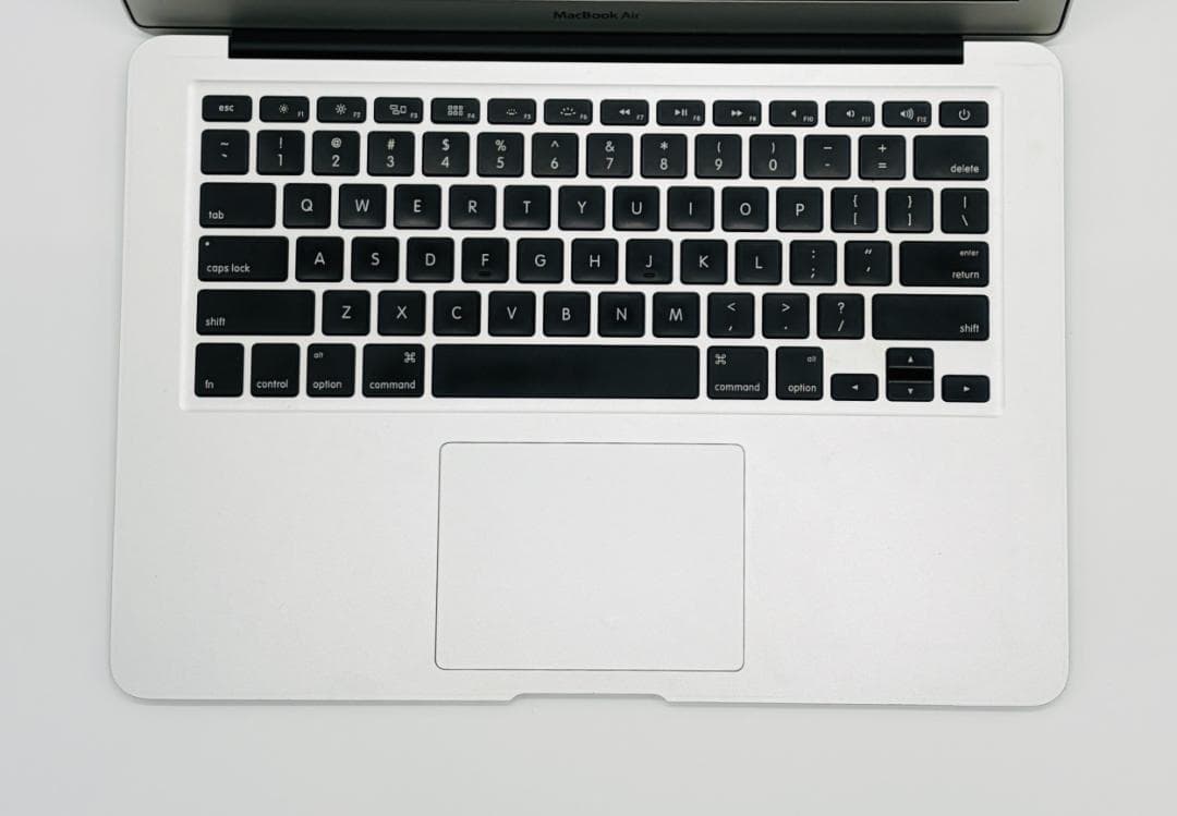 Core i7、MacBook Air 2013、13インチ、8GB、256GB