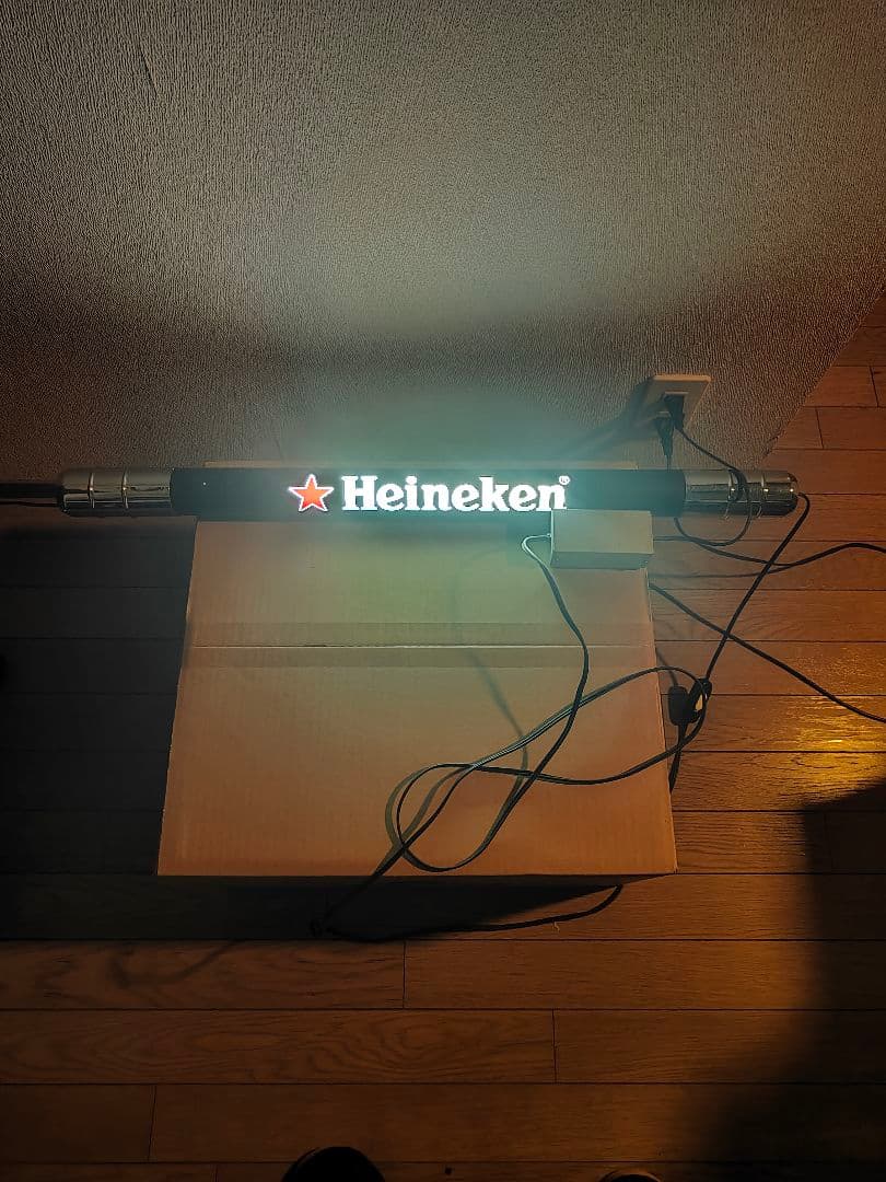 希少 ハイネケン インテリア照明 円柱形（横置き）