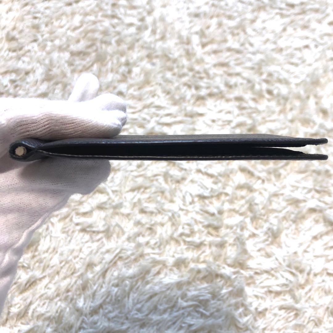 極美品✨ルイヴィトン タイガ　マネークリップ　レザー　折り財布 ブラック