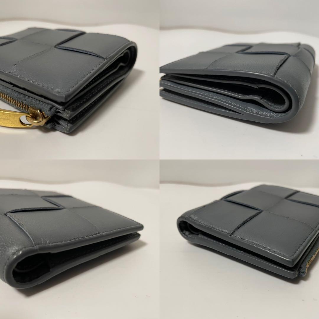 ✨️未使用級✨　Bottega Veneta マキシイントレチャート　折り財布
