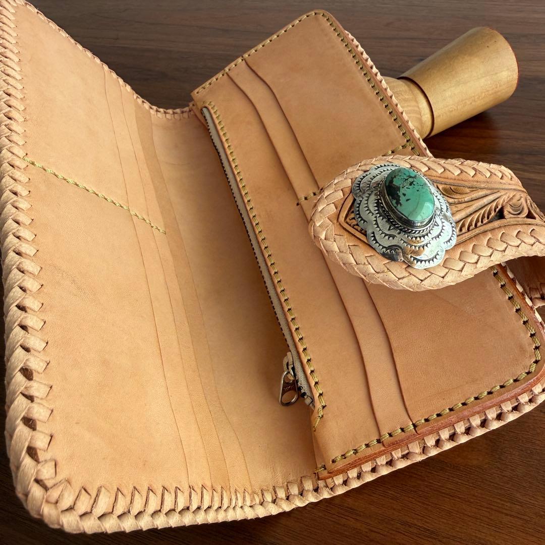 【訳アリ格安品】Carving Wallet ターコイズ本革 財布 店頭品　本物